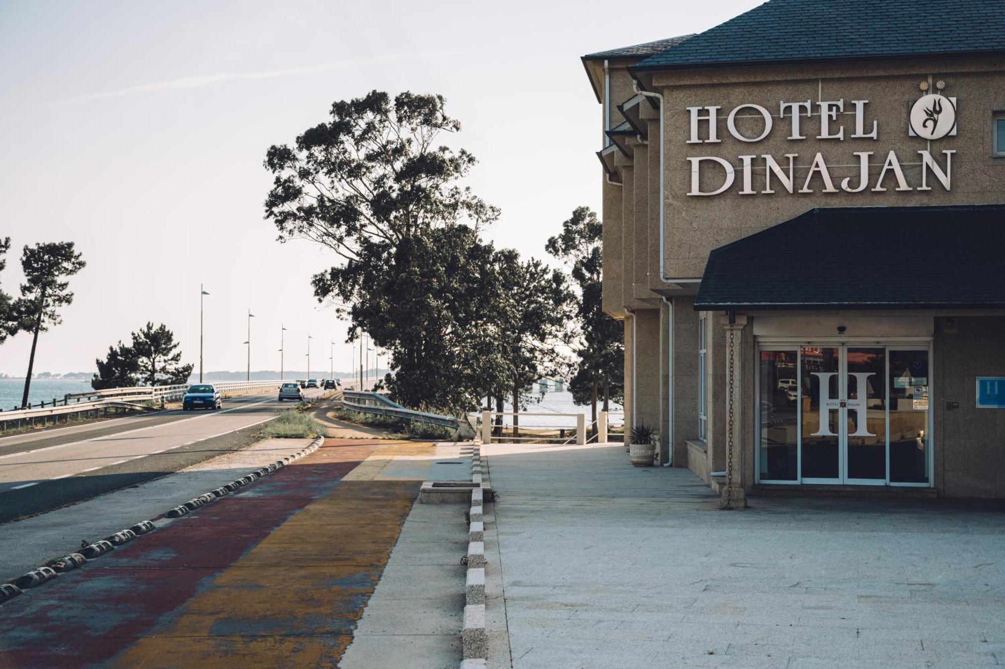 Hotel Dinajan Villanueva De Arosa Exterior foto