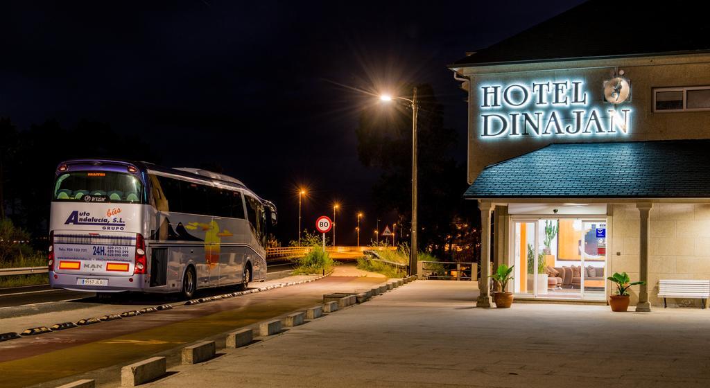 Hotel Dinajan Villanueva De Arosa Exterior foto