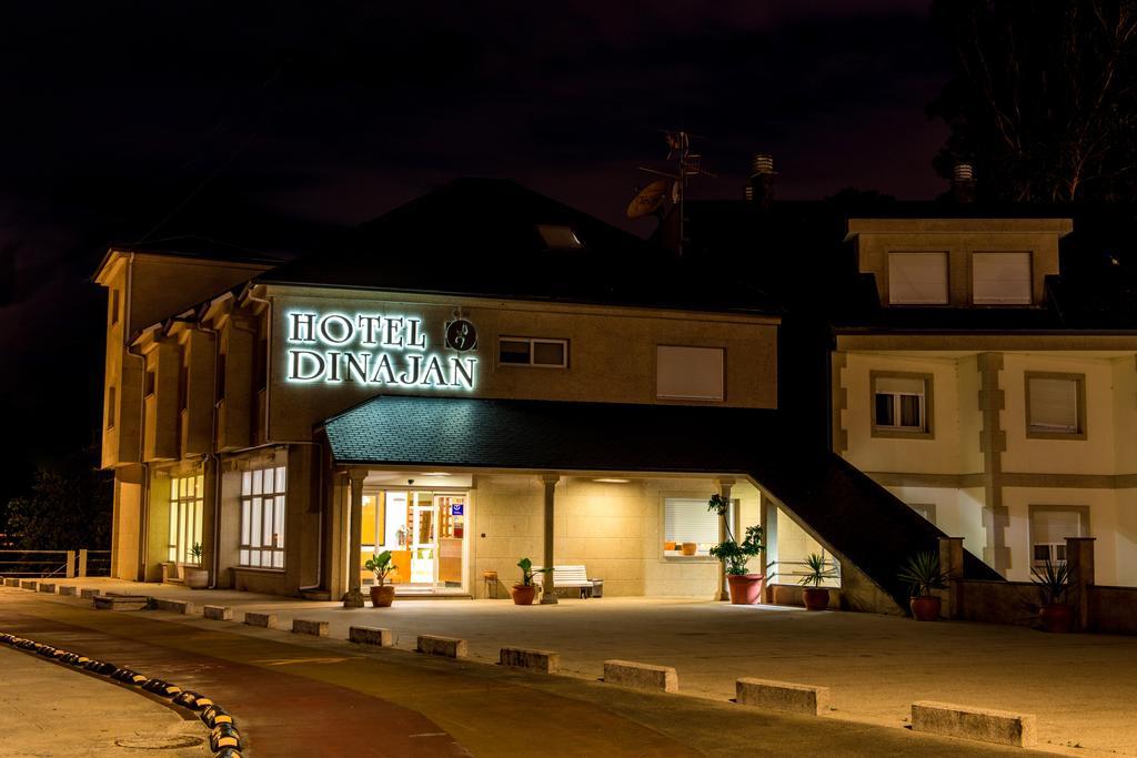 Hotel Dinajan Villanueva De Arosa Exterior foto