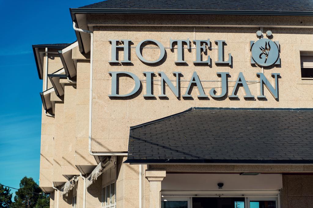 Hotel Dinajan Villanueva De Arosa Exterior foto